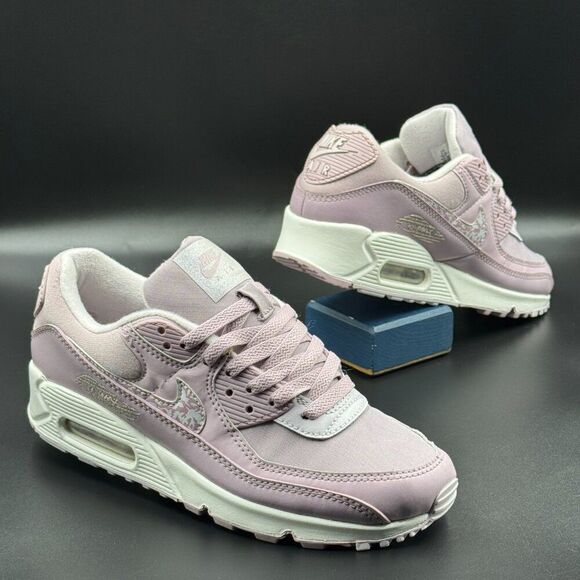 Nike Wmns Air Max 90 'Plum Fog Camo' - Picture 6 of 12
